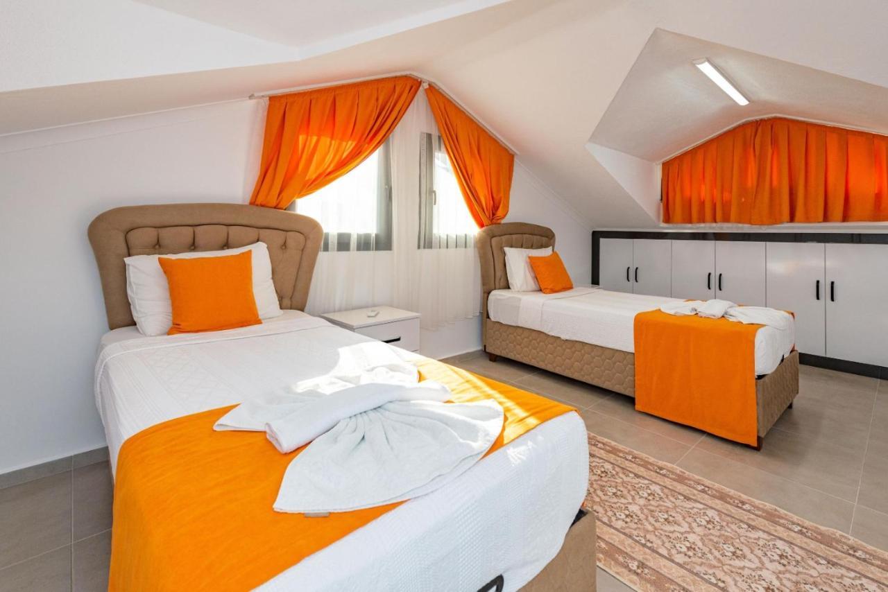 4 Bedroom Holiday Villa In Hisaroenue Oeluedeniz- Gold Rose Fethiye Kültér fotó