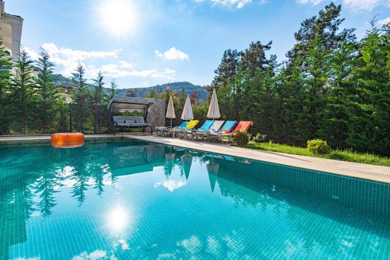 4 Bedroom Holiday Villa In Hisaroenue Oeluedeniz- Gold Rose Fethiye Kültér fotó