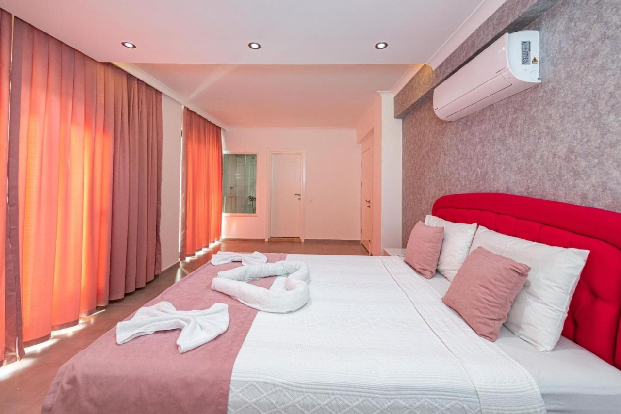 4 Bedroom Holiday Villa In Hisaroenue Oeluedeniz- Gold Rose Fethiye Kültér fotó