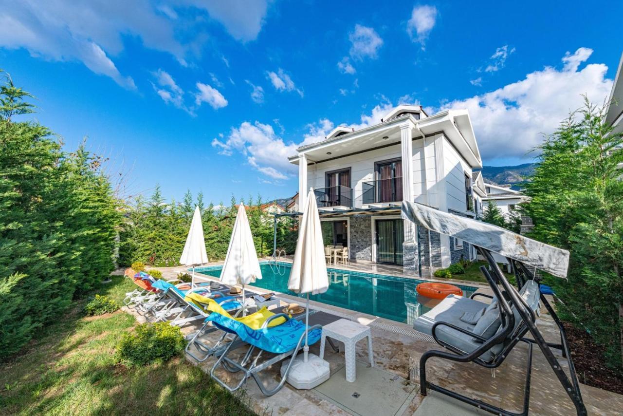 4 Bedroom Holiday Villa In Hisaroenue Oeluedeniz- Gold Rose Fethiye Kültér fotó