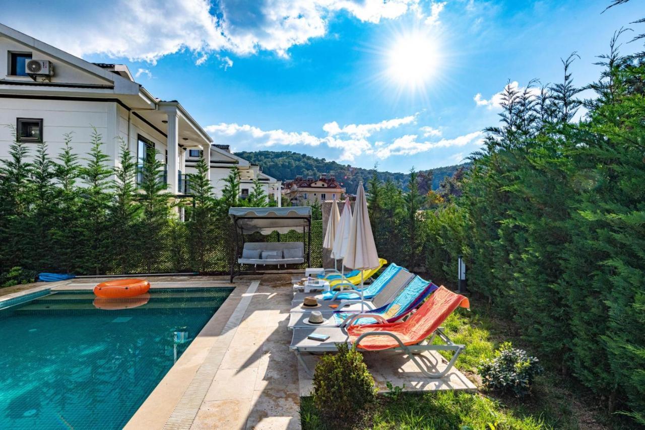 4 Bedroom Holiday Villa In Hisaroenue Oeluedeniz- Gold Rose Fethiye Kültér fotó