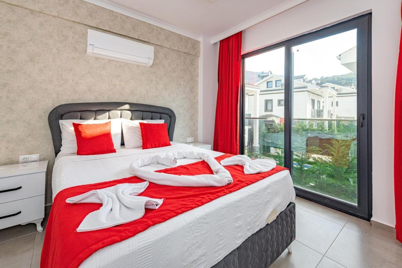 4 Bedroom Holiday Villa In Hisaroenue Oeluedeniz- Gold Rose Fethiye Kültér fotó