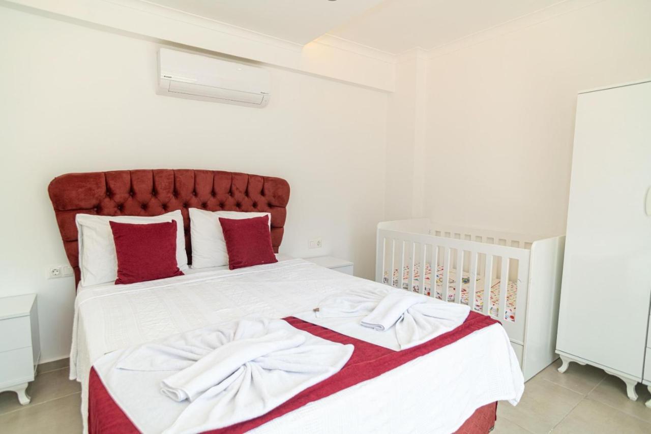 4 Bedroom Holiday Villa In Hisaroenue Oeluedeniz- Gold Rose Fethiye Kültér fotó