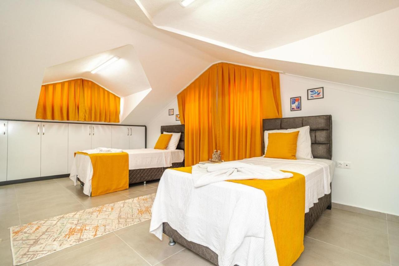 4 Bedroom Holiday Villa In Hisaroenue Oeluedeniz- Gold Rose Fethiye Kültér fotó